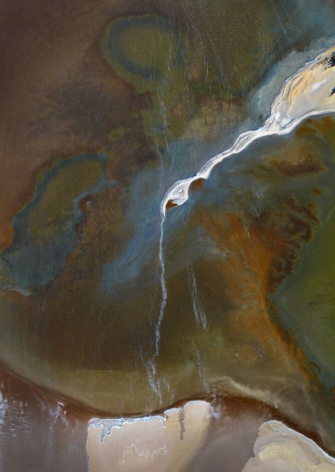 'GIRT BY SEA 008'