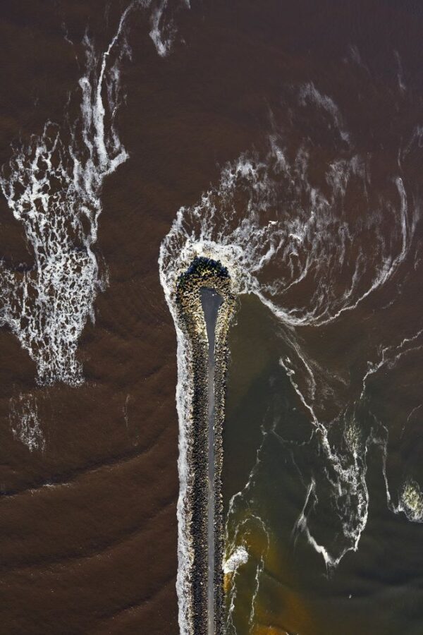 'GIRT BY SEA 037'