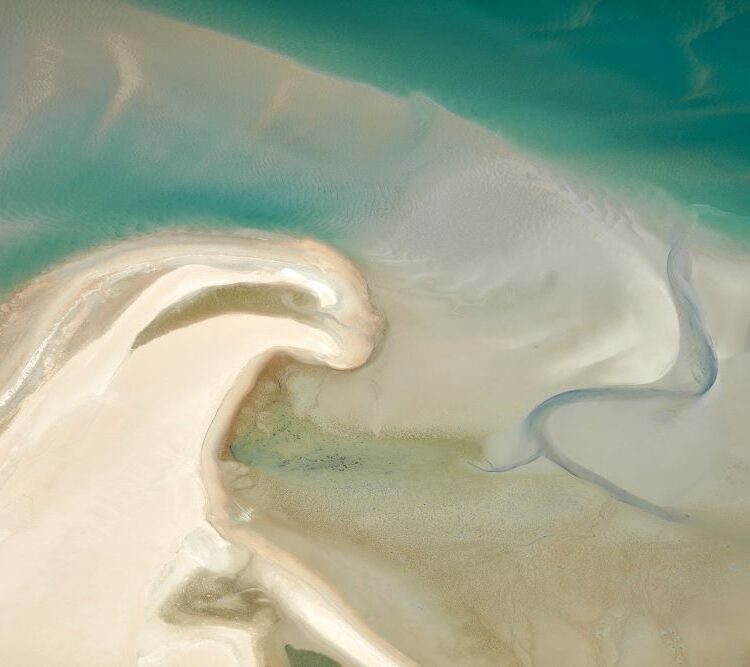 'GIRT BY SEA 050'
