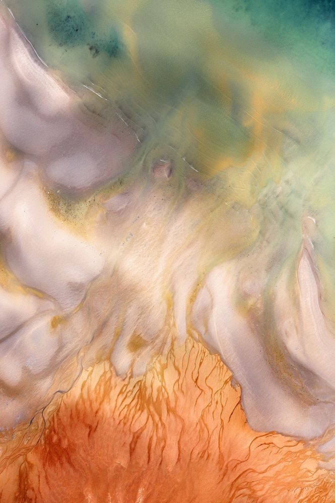 'GIRT BY SEA 066'