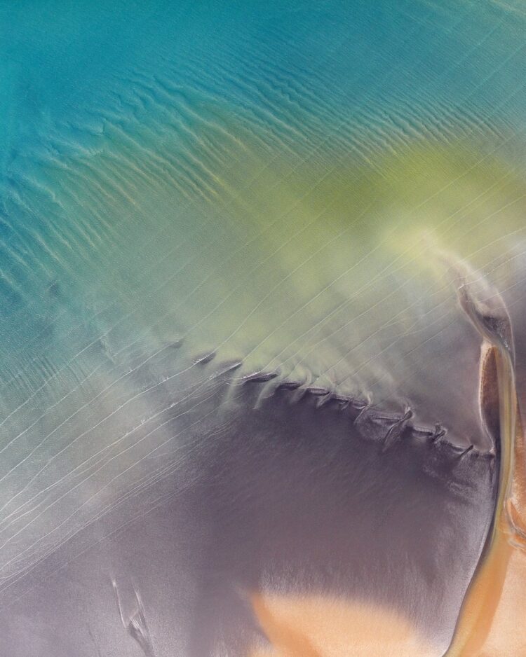'GIRT BY SEA 087'