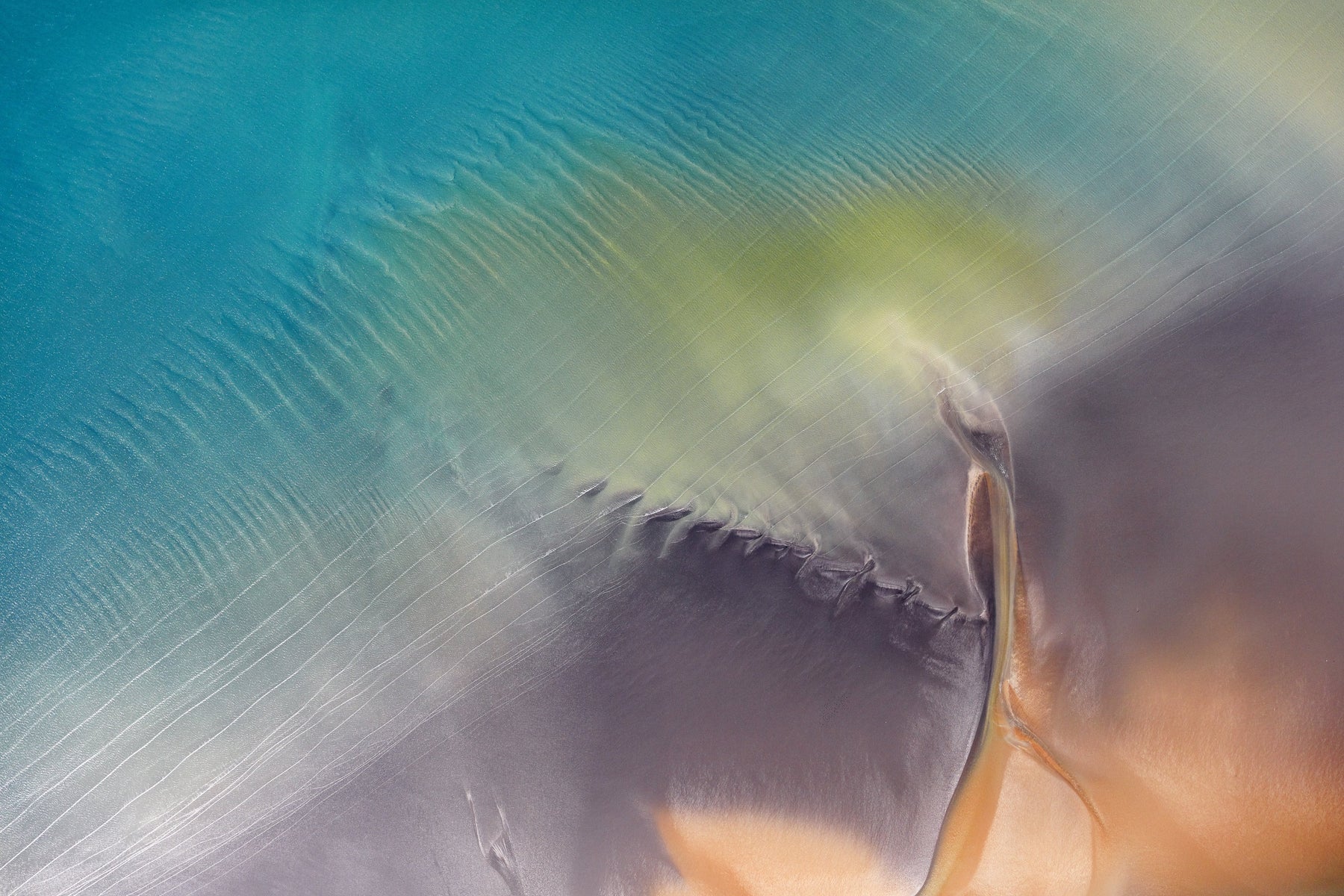 'GIRT BY SEA 087'